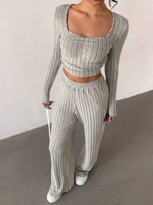 SHEIN Essnce Conjunto de 2 piezas informal de top corto de manga larga de punto acanalado y pantalones en unicolor para mujeres