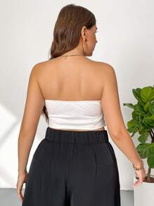 SHEIN Privé Top de entallada de maya con cuello simulado, plisada y con estampado floral, para mujer tallas grandes, elegante y cómoda para uso diario y fiestas. Color blanco, para primavera/verano - Blanco - Ver 3