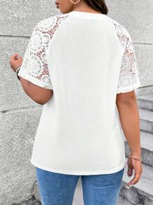 SHEIN LUNE Plus Size Women Round Neck Water Soluble Lace Patchwork Raglan Sleeve T-Shirt - White - View 2