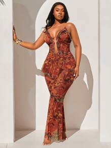 SHEIN SXY Plus Size Women Spring/Summer Floral Print Deep V Neck Sexy Trim Cami Top & Pants,Suitable For Everyday Wear, Western Wear,Cruise Attire,Music Festival,Concert,Carnival Party,Beach Vacation,Date Night,Birthday,Bachelorette Party Outfit,Club,Cute,Casual,Shopping, Streetwear,Going Out,Easy To Match&Looks Slim,Accent Your Body,Flatter The Figure - Multicolor - View 5