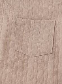 SHEIN 2 件套青少年男孩休闲衬衫 + 短裤基本款服装，春夏季 - 棕色 - 查看 5