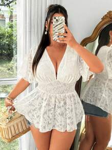 Flirla Blusa elegante de gasa blanca con mangas con volantes y escote calado para mujer de talla grande, ideal para vacaciones