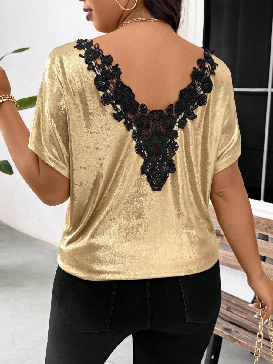 SHEIN Frenchy Women's Plus Size Gold T-Shirt With Floral Back Neck Design, Front Round Neck Vacation Chic Plus Size Tee, Short Sleeve, Spring/Summer New Plus Size T-Shirt - Gold - View 1