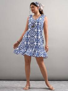 SHEIN LUNE 大码女式青花瓷印花连衣裙 植物印花纽扣装饰 V 领无袖连衣裙 节日装扮 女式夏装 节日波西米亚风连衣裙 优雅节日波西米亚风连衣裙 大码女式夏装 女式度假装 波西米亚风节日女式夏装 女式度假装 女式度假连衣裙 太阳裙 - 藍白色 - 查看 6