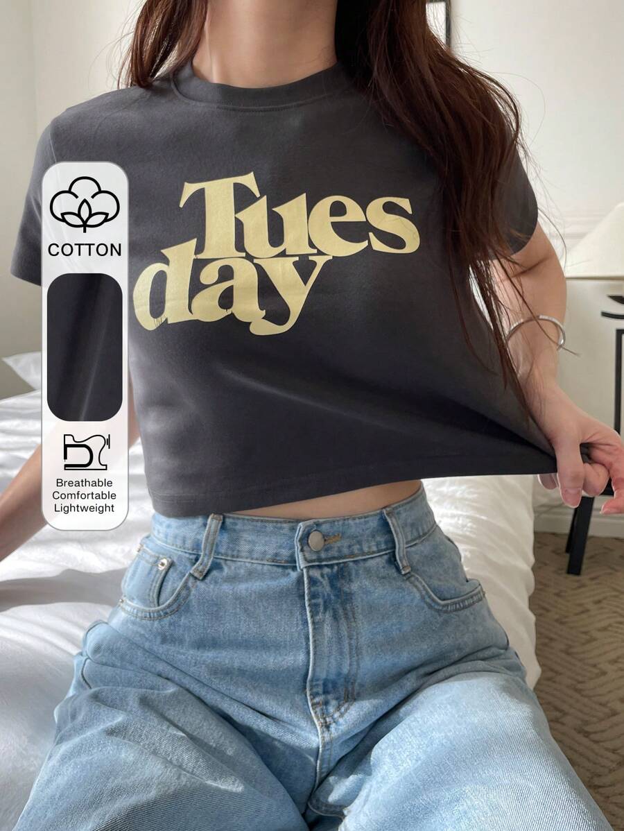 DAZY Letter Graphic Crop Tee Preppy Tops - Grey - View 1