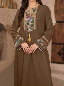 Al Najma 女士春夏 3D 花卉提花长裙和阿拉伯传统长袍、端庄的卡夫坦 - 棕色 - 查看 1