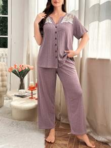 Conjunto de pijama de punto a bloques de color con encaje y costillas, cómodo y adecuado para talla grande