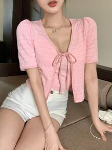 DAZY Conjunto de 2 piezas con top corto con nudo delantero y top tipo camisola para mujeres, primavera/verano