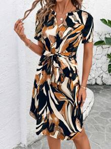 SHEIN Clasi Vrouwen V-hals bedrukt korte mouwen grafische kleurblok midi A-lijn jurk, elegante alledaagse lente/zomer
