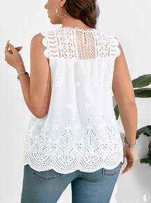 SHEIN Clasi 大码蕾丝拼接镂空刺绣无袖女式衬衫 夏季上衣 夏季上衣 夏季镂空女式衬衫 镂空上衣 适合度假的女式上衣 适合假期的女式蕾丝上衣 2026 度假女装 - 白色 - 查看 2