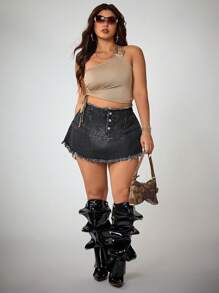 SHEIN ICON Plus Size Denim Shorts, Simple Fashionable Frayed Hem With Metal Buttons - Black - View 5