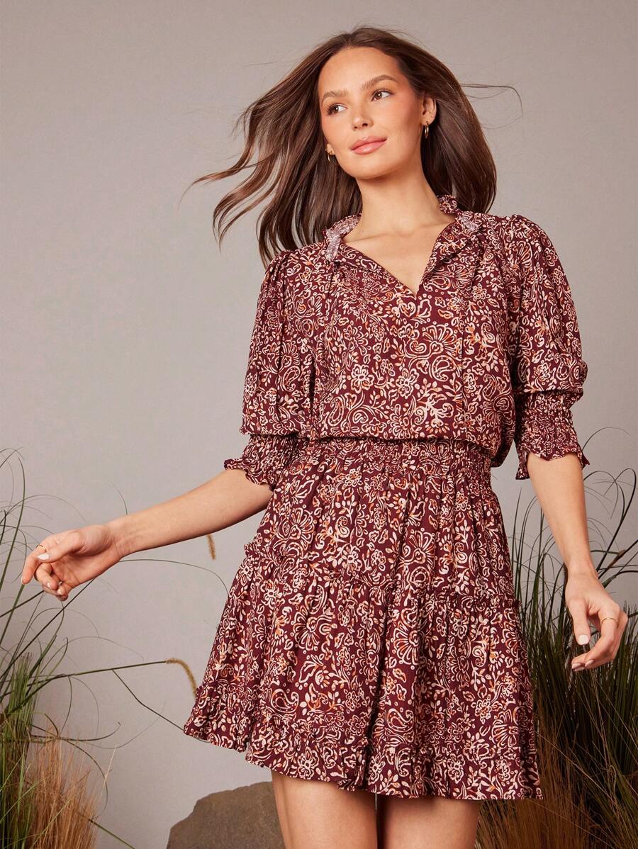 WESTFADE 春季佩斯利印花编织领口蝴蝶结前短款泡泡袖农家衬衫上衣和褶饰腰部荷叶边分层迷你裙女式两件套夏季海滩度假装 - 棕色 - 查看 1