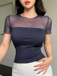 DAZY Camiseta de mujer de manga corta ajustada y transparente con parches de malla, adecuada para fiestas, eventos de vuelta al colegio