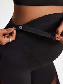 SHEIN Conjunto de 2 piezas de top cropped unicolor con panel de malla y leggings de cintura alta para maternidad, ropa deportiva para yoga y actividades al aire libre