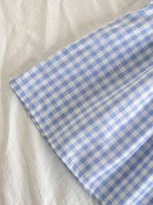 SHEIN Young Girls Summer Square Collar Cap Sleeve T-Shirt Top, Using Woven Fabric, Loose Version, Blue And White Checkered Elegant Style Fashion, Lovely Design Of Cap Sleeve, Sleeve Accessories Lace Decoration Is Exquisite And Beautiful, Clothes Decorated With A Flower Decoration, Adding A Touch Of Sweet And . Suitable For Garden Photography, Outing, Seaside Holiday, Home Relaxation, Dancing, Sports, Party