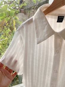 SHEIN EZwear 純色紋理細節短袖修身襯衫,收口腰身設計