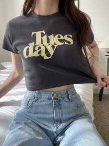 DAZY Letter Graphic Crop Tee Preppy Tops - Grey - View 9