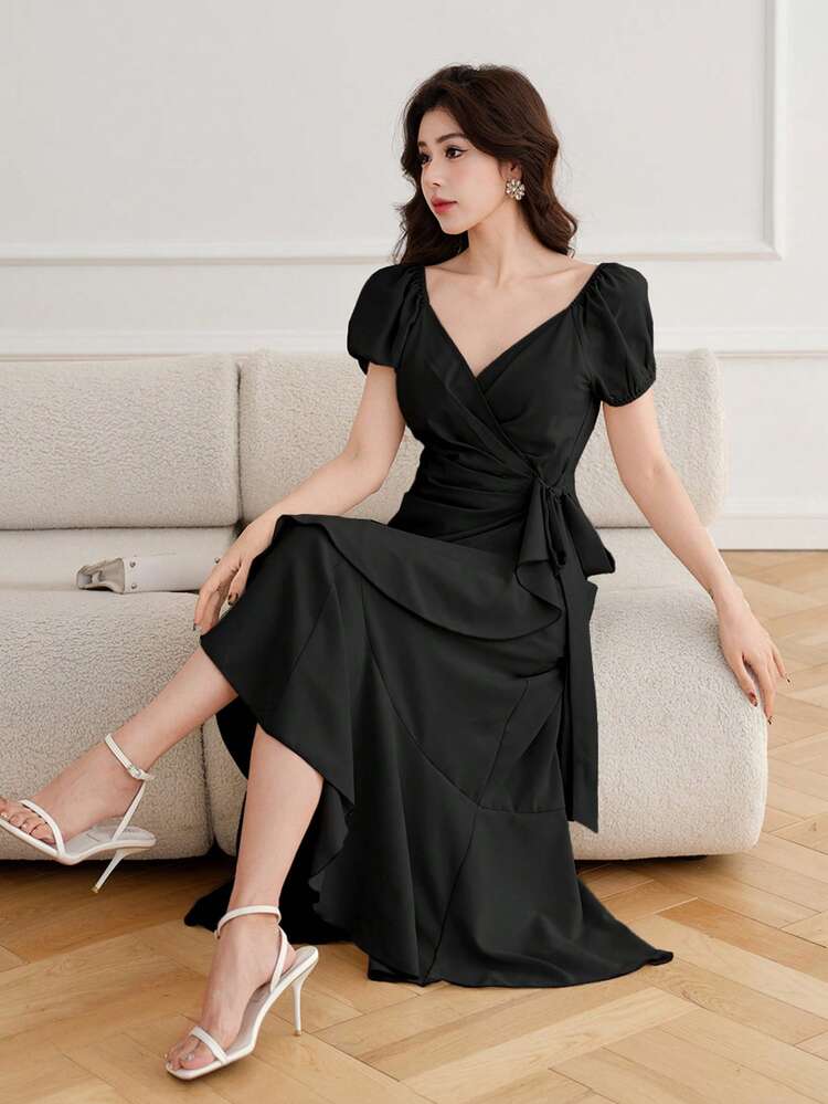 Vestido midi elegante con volantes y capas superpuestas para mujer