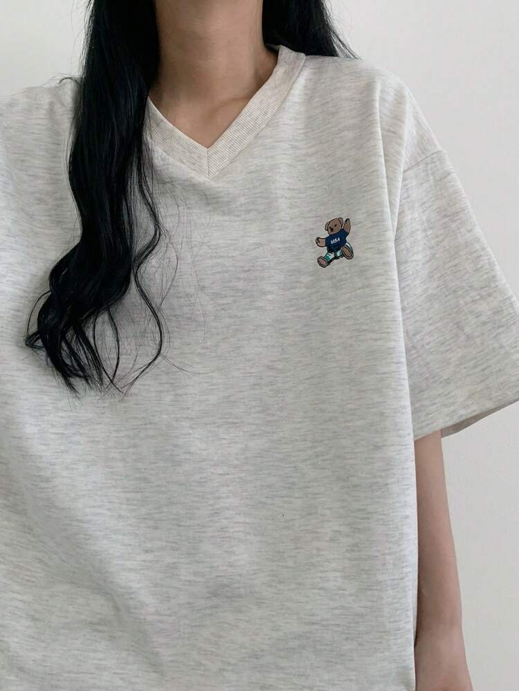 Women's Loose Fit V-Neck T-Shirt With Bear Print