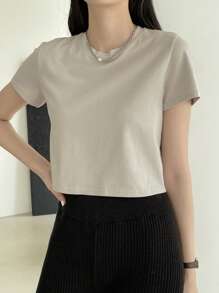 Dazy-Less Tee-shirt court col rond unicolore, tenue d'été décontractée chic pour femme au travail - Gris pâle - Voir 4