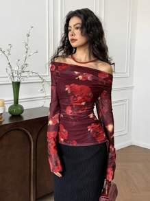 EastFlair Blusa de manga larga con volantes y estampado floral con hombros descubiertos, de moda para vacaciones