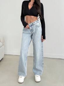 EURMUSE Low Waist Wash Detailed Straight Jean - Light Wash - View 3