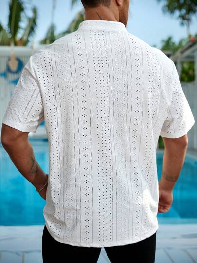 VENTUSAIL Camisa casual de manga corta con bordado calado en unicolor para hombres de talla grande