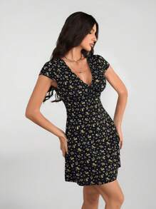 SHEIN Tall 女士时尚甜美 V 领花卉印花 A 字裙、花卉连衣裙、春季花卉连衣裙、海滩女士连衣裙、Y2k 夏季、花卉连衣裙、可爱夏季连衣裙、夏季连衣裙