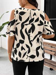 SHEIN Frenchy Blusa elegante de talla grande con estampado floral, hombros descubiertos, volantes y empalmes, nueva llegada de primavera/verano