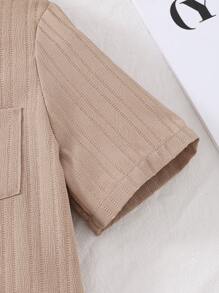 SHEIN 2 件套青少年男孩休闲衬衫 + 短裤基本款服装，春夏季 - 棕色 - 查看 4