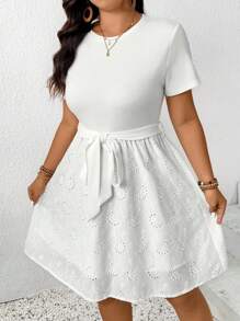 SHEIN Frenchy Plus Size Geborduurde Getailleerde A-lijn Casual Vakantie Midi-jurk