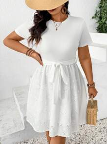 SHEIN Frenchy Plus Size Geborduurde Getailleerde A-lijn Casual Vakantie Midi-jurk