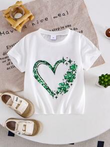 SHEIN Camiseta de manga corta de punto de niña en color marfil, Camiseta informal de niña con estampado de trébol de la suerte y corazón, Verano