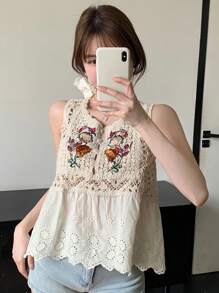 DAZY 波西米亚风夏季沙滩钩针提花V领背心，适合女士邮轮度假，可爱上衣，娃娃衫，休闲度假装扮 - 米色 - 查看 3