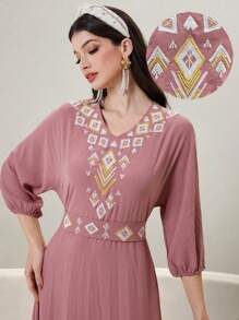 Al Najma Damen Lässig Langarm Kleid mit V-Ausschnitt und Stickerei
