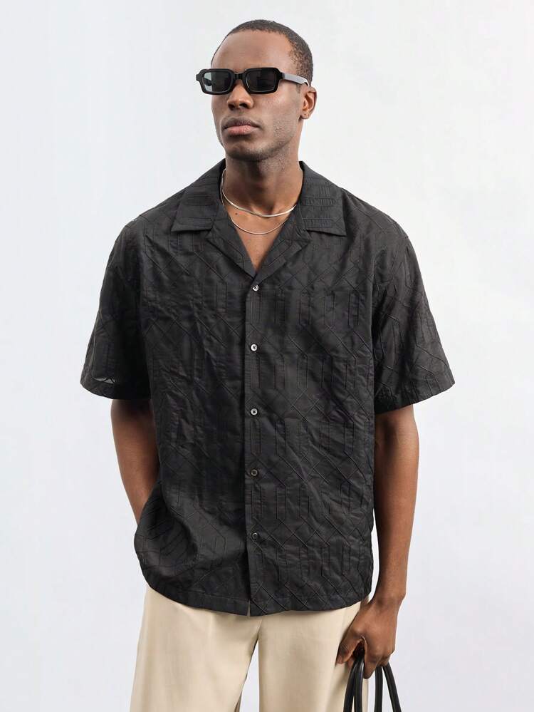 SHEIN Maija Men's Solid Color Lapel Neck Short Sleeve Single-Breasted Casual Shirt