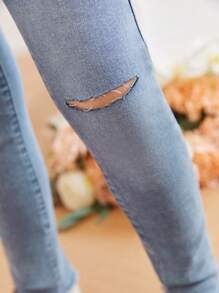 年輕女孩撕裂磨損補丁口袋牛仔背帶褲 - 淺色水洗藍 - 查看 6