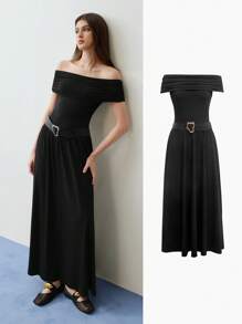 MOTF STUDIO VESTIDO MIDI DE MUJER CON UN HOMBRO DESCUBIERTO Y HEBILLA DE METAL - Negro - Ver 9