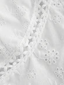 SHEIN MOD بلوزة كاجوال بيضاء بياقة V أنثوية وباطار نسيج جاكارد للنساء من المقاسات الكبيرة - أبيض - مشاهدة 3