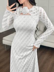 Modelyn Robe de dentelle à taille affinée avec décoration de fleurs de rose