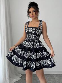 SHEIN Holidaya Váy ngắn đen in họa tiết cổ điển, dây buộc, thời trang và tối giản - màu đen - Xem 3