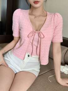 DAZY Conjunto de 2 piezas con top corto con nudo delantero y top tipo camisola para mujeres, primavera/verano