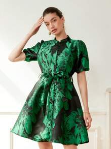 Aveloria 复古优雅纹理双色提花面料泡泡袖立领纽扣装饰束腰 A 字短裙女式波西米亚风度假时尚风格夏季全身印花