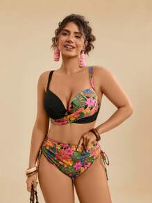 Travachic Plus Size Tropical Floral Print Asymmetric Criss-Cross Tie Front Bikini Top - Black - View 5