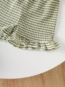 SHEIN Vintaside Kids Baby Girl Spring/Summer 2pcs Outfit - Green Lively Cute Style Woven Fabric Cami Top With Button Detail, Elastic Waist Loose Shorts, Suitable For Outings, Travel