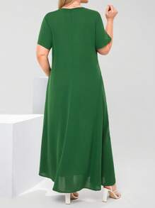 EMERY ROSE Plus Size Women Solid Color Round Neck Short Sleeve Pocketed Pleated Casual Dress Spring Outfits For Women Bridal Shower Dress White Elegant Sage Green
