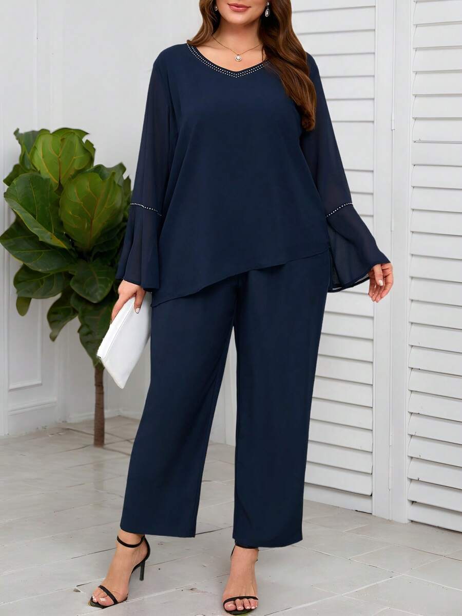 SHEIN Clasi 2pcs/Set Women Plus Size V-Neck Flared Sleeve Top And Pants Outfit - Navy Blue - View 1
