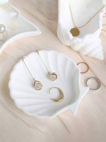 White Shell Conch-Shaped Plate, Small And Exquisite, Can Be Used As Photography Props, Jewelry Storage Or Decorations, Suitable For Birthday Decorations, Performance Accessories, Mother's Day - White - View 5