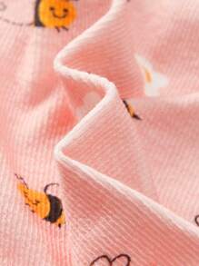 Cozy Pixies 2 件装女婴刺绣花朵和蜜蜂图案针织柔软圆领短袖上衣配松紧腰短裤套装