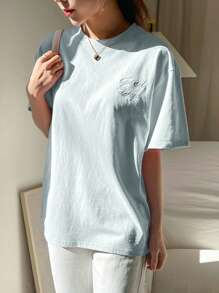 DAZY 字母刺绣落肩T恤夏季学院风上衣 - 淺藍色 - 查看 4